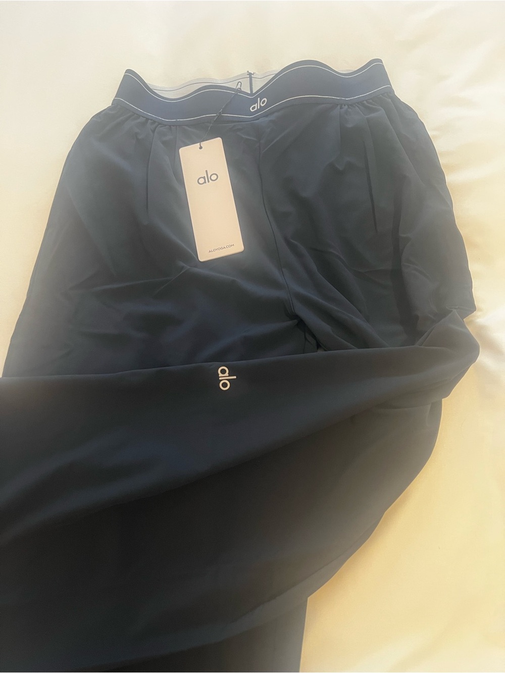 ALO Suit Up Trouser Navy blue Pants. size M. New with tags.  Original $148 - Picture 3 of 9